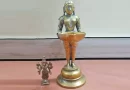 பஸ் நிலையத்தில் ஐம்பொன் சிலைகளுடன் சிக்கிய வாலிபர் – கோவிலில் திருடப்பட்டதா?