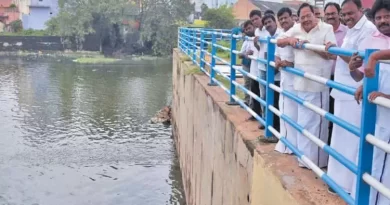 பூண்டி, புழல் ஏரிகளில் அமைச்சர் துரைமுருகன் ஆய்வு