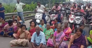 ஓராண்டாக  சாலையில்  கழிவுநீர் பட்டாபிராமில் பெண்கள் மறியல்