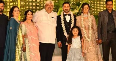 தொழிலதிபர்  இல்ல  திருமண  வரவேற்பு