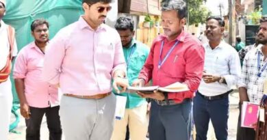 வீட்டுமனை  பட்டா  வழங்கல்  பணி  திருவள்ளூர்  கலெக்டர்  விசாரணை